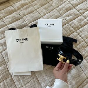 CELINE MEDIUM TRIOMPHE BELT -  LEATHER
BLACK size 80